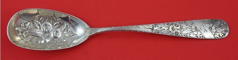 Berry Spoon w/ flowers in bowl 9 3/8